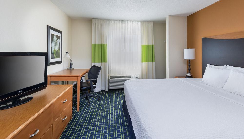 Fairfield Inn & Suites Canton Норт-Кантон Экстерьер фото